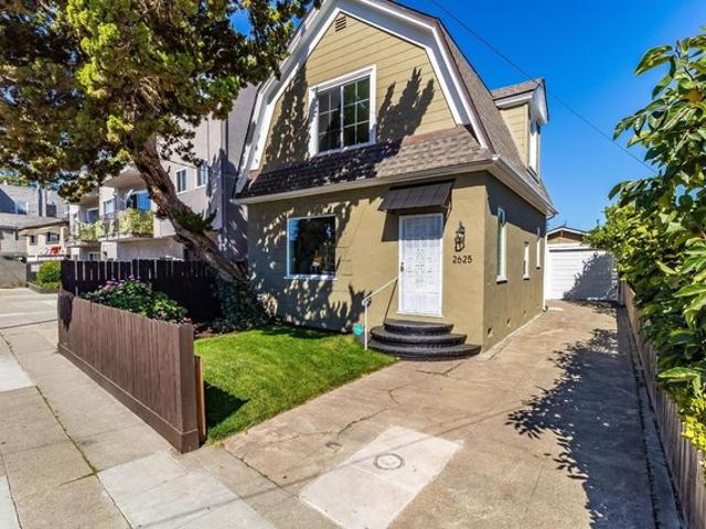 House for sale in Oakland, California
