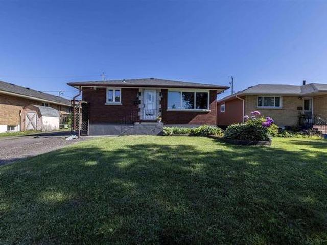House for sale in Thunder Bay, Ontario