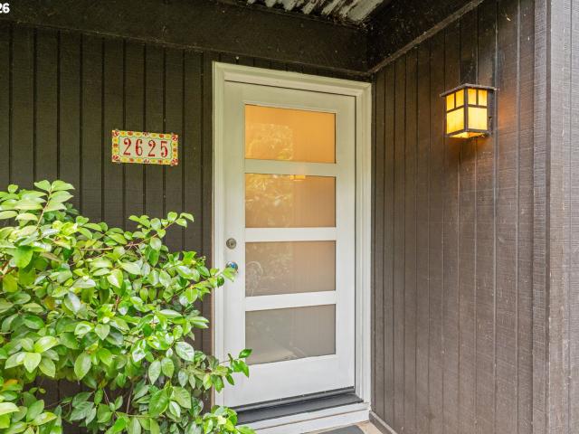 Condo for sale in Eugene, Lane County