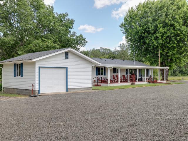 House for sale in Oregonia
