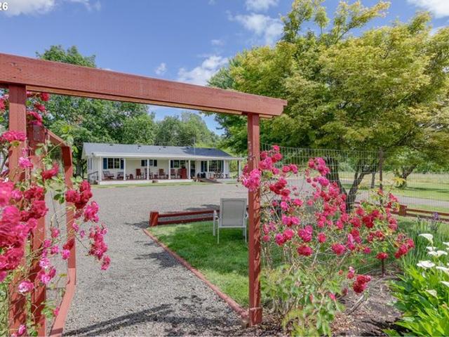 House for sale in Oregonia