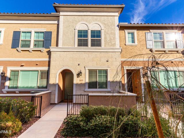 Townhouse for sale in Gilbert, Arizona