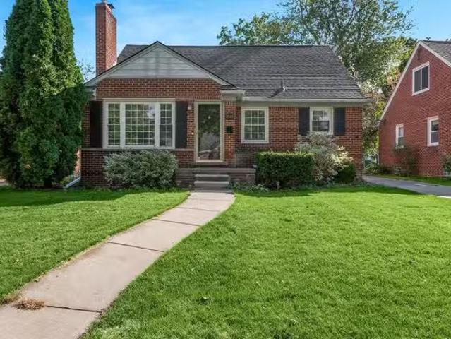 Condo for rent in Royal Oak