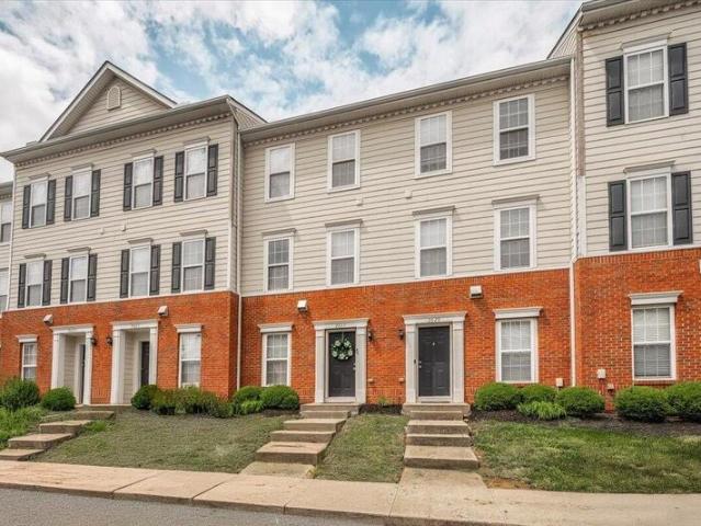 Condo for sale in Lexington