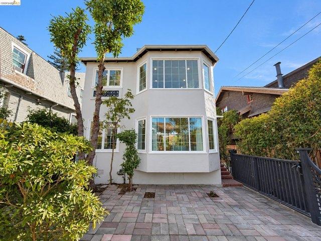 House for sale in Elmwood, Berkeley