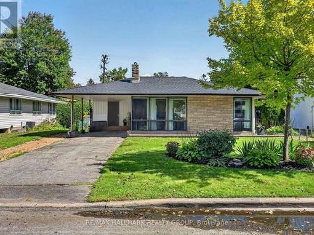 House for sale in Linton Park, Ottawa