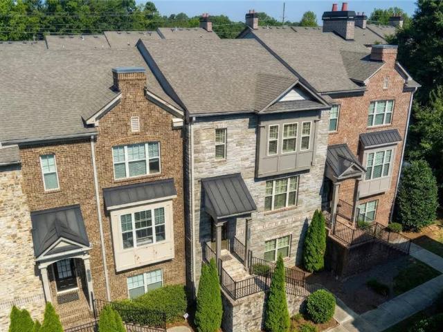 Townhouse for sale in Alpharetta, Georgia