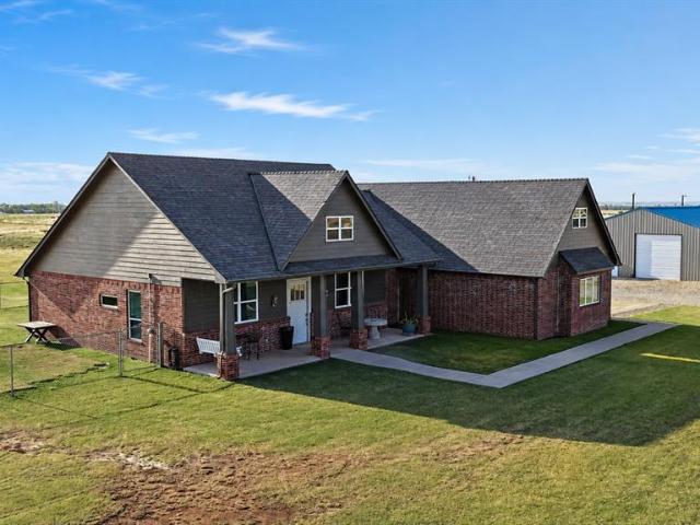 House for sale in Cashion, Oklahoma