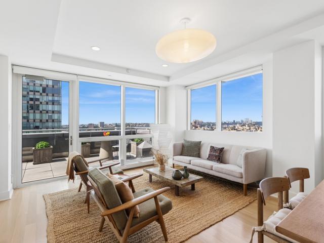Apartment for sale in Arverne, New York