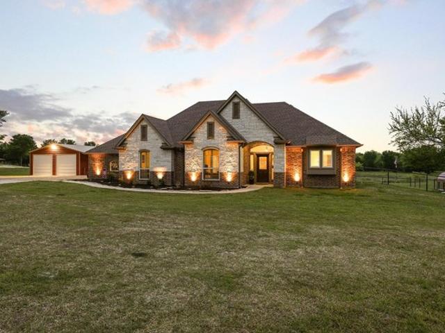 House for sale in Hunt, Texas