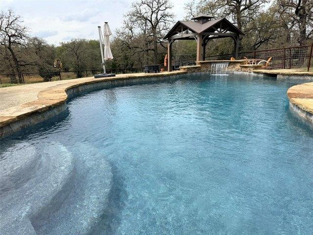 House for sale in Lexington, Texas