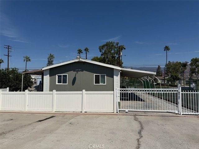 House for sale in Highland, San Bernardino County