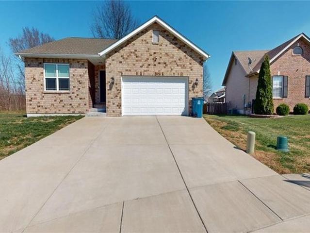 House for sale in East Saint Louis, Illinois