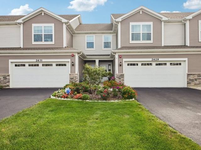 Townhouse for sale in Mundelein, Lake County