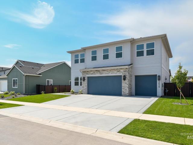 House for sale in Eagle, Idaho