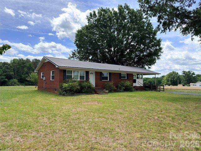 House for sale in Peachland, North Carolina