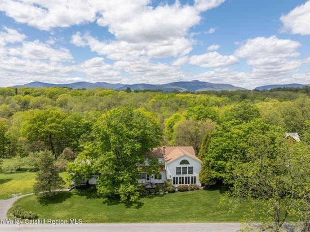 House for sale in Bloomington, New York