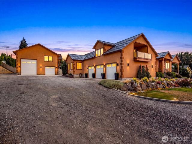 House for sale in East Wenatchee, Washington