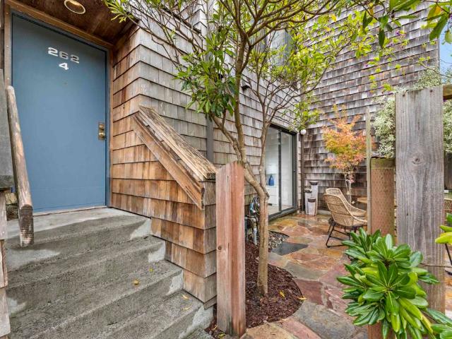 Townhouse for sale in San Mateo, California