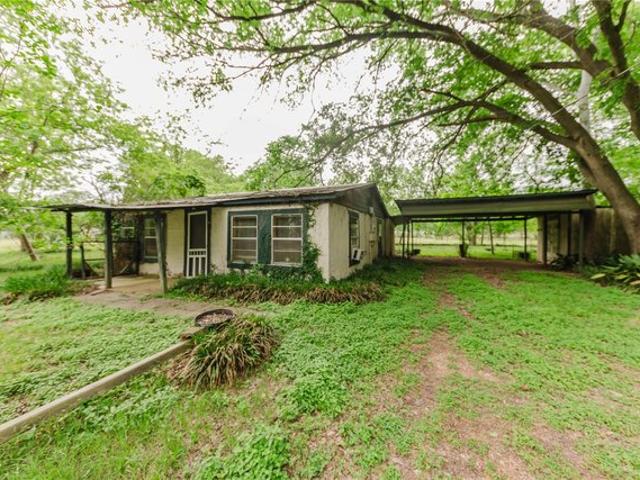 House for sale in Smithville, Bastrop County
