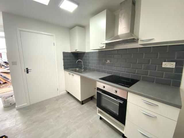 Studio for rent in Loxford, Seven Kings