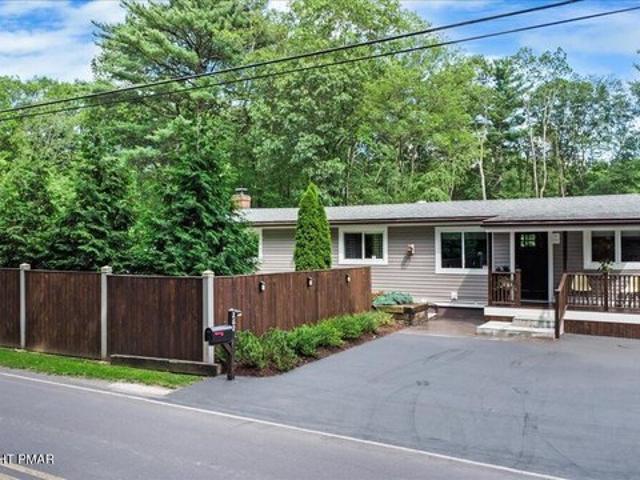 House for sale in Bartonsville, Pennsylvania