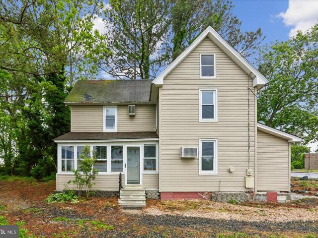 House for sale in Crisfield, Maryland