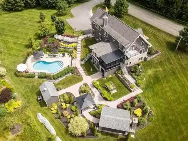 House for sale in Memphrémagog, Quebec