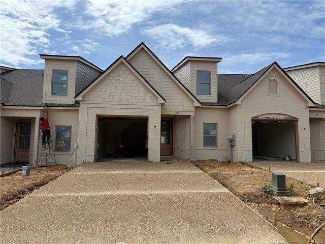 Townhouse for sale in Auburn, Alabama
