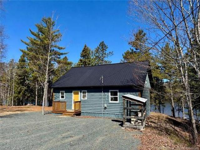 House for sale in Oak Point, New Brunswick