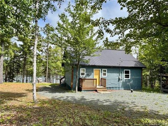 House for sale in Oak Point, New Brunswick