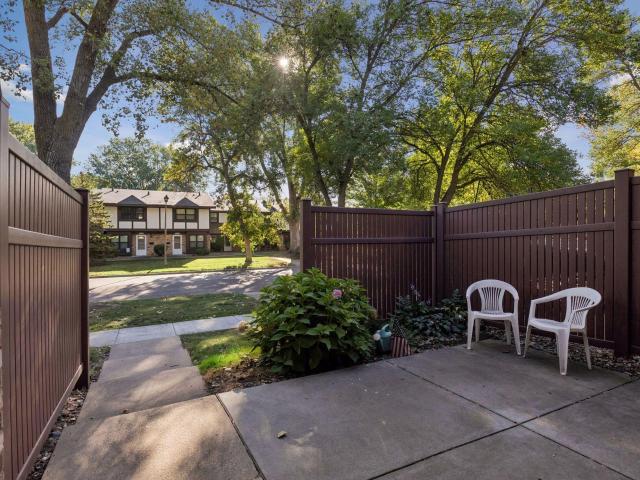 Townhouse for sale in Hennepin, Minnesota