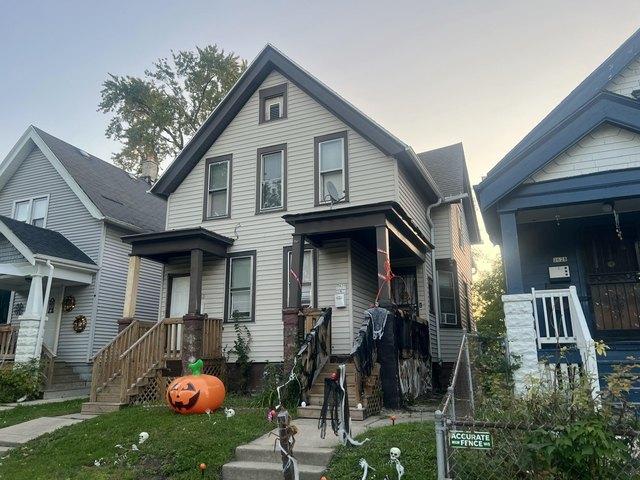 House for sale in Milwaukee, Milwaukee County