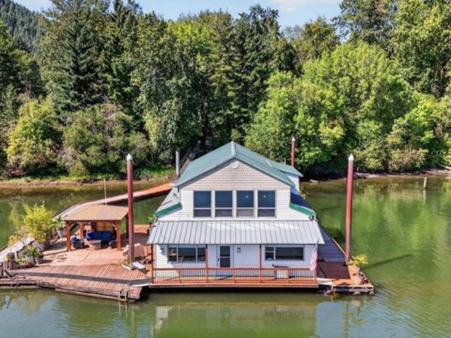 House for sale in Oregonia