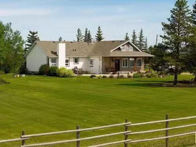 House for sale in Morinville