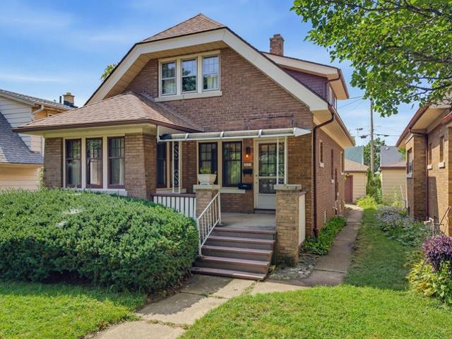 House for sale in Bay View, Milwaukee
