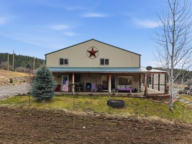 House for sale in Chattaroy, Washington