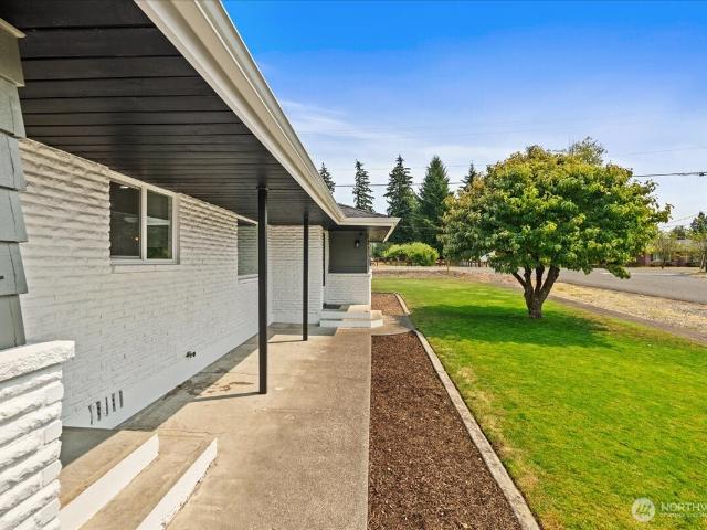 House for sale in Enumclaw, Washington