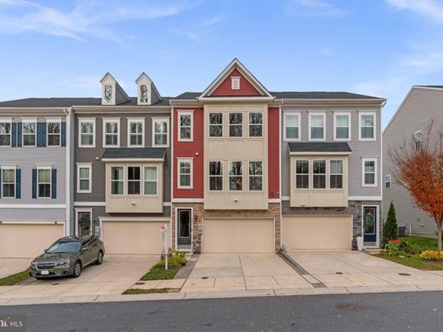 Townhouse for sale in Gambrills, Maryland