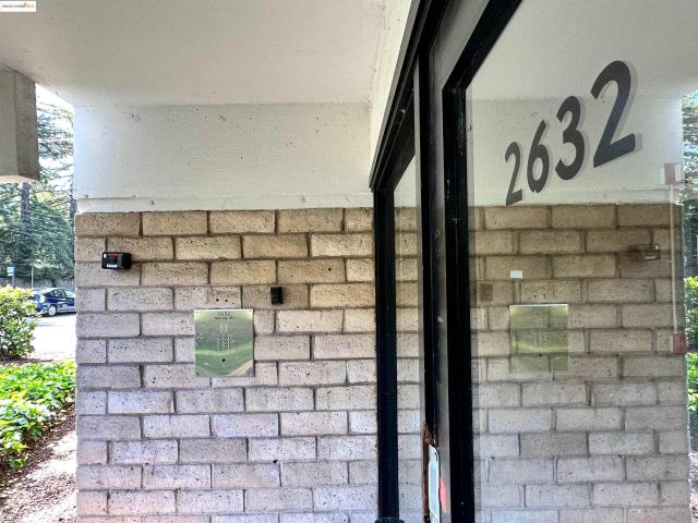 Condo for sale in Berkeley