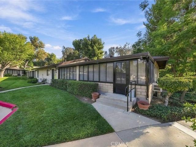 Condo for sale in Newhall, Santa Clarita