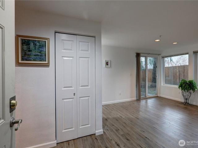Condo for sale in Kent, Washington