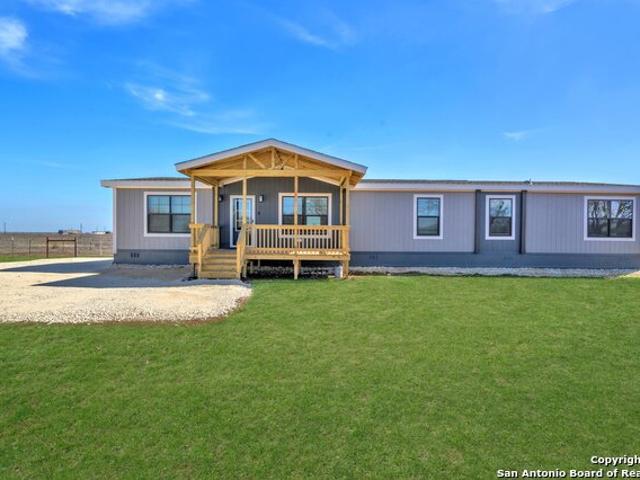 House for sale in Jourdanton, Texas