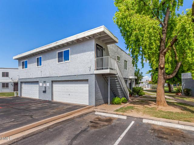 Townhouse for sale in Laveen, Arizona