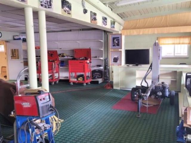 Commercial for sale in Redford, Michigan