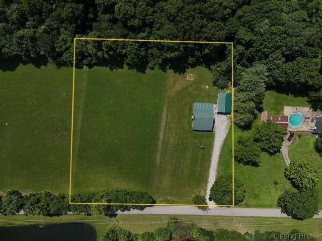 House for sale in Scottsburg, Indiana