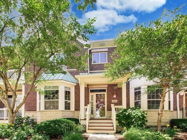 Townhouse for sale in Glenview, Cook County