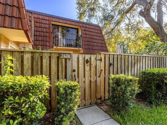 Townhouse for sale in Crystal Beach, Florida