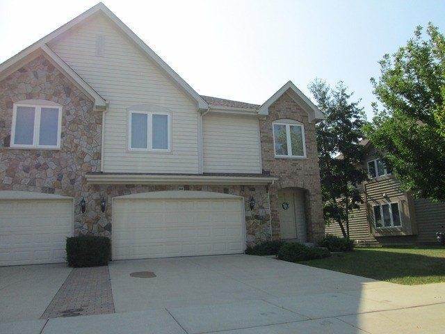 Townhouse for rent in Buffalo Grove, Illinois