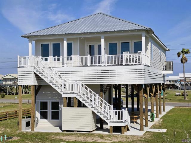 House for sale in Grand Isle, Louisiana